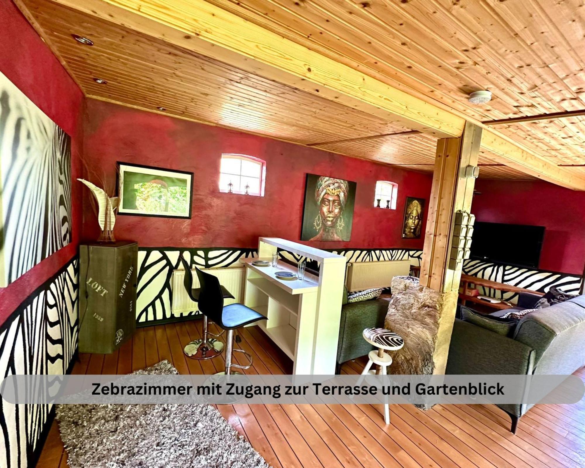 Lodge Of Africa - Einzigartige Themenzimmer, Eingezaeunten Garten, Sauna, Whirlpool & Kamin, Hunde Willkommen, Gasgrill, Voll Ausgestattete Kueche, Grosser Essbereich, Hamburg & Stade In Der Naehe Twielenfleth Kültér fotó